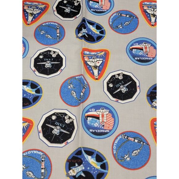 Out Of This World NASA Cotton Fabric Fat Quarter Set Of 4 New - Picture 2 of 4